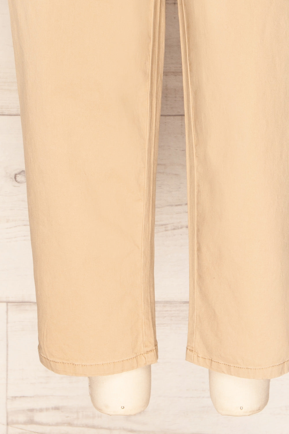 Kiruna Beige Paperbag Straight Leg Pants | La petite garçonne legs
