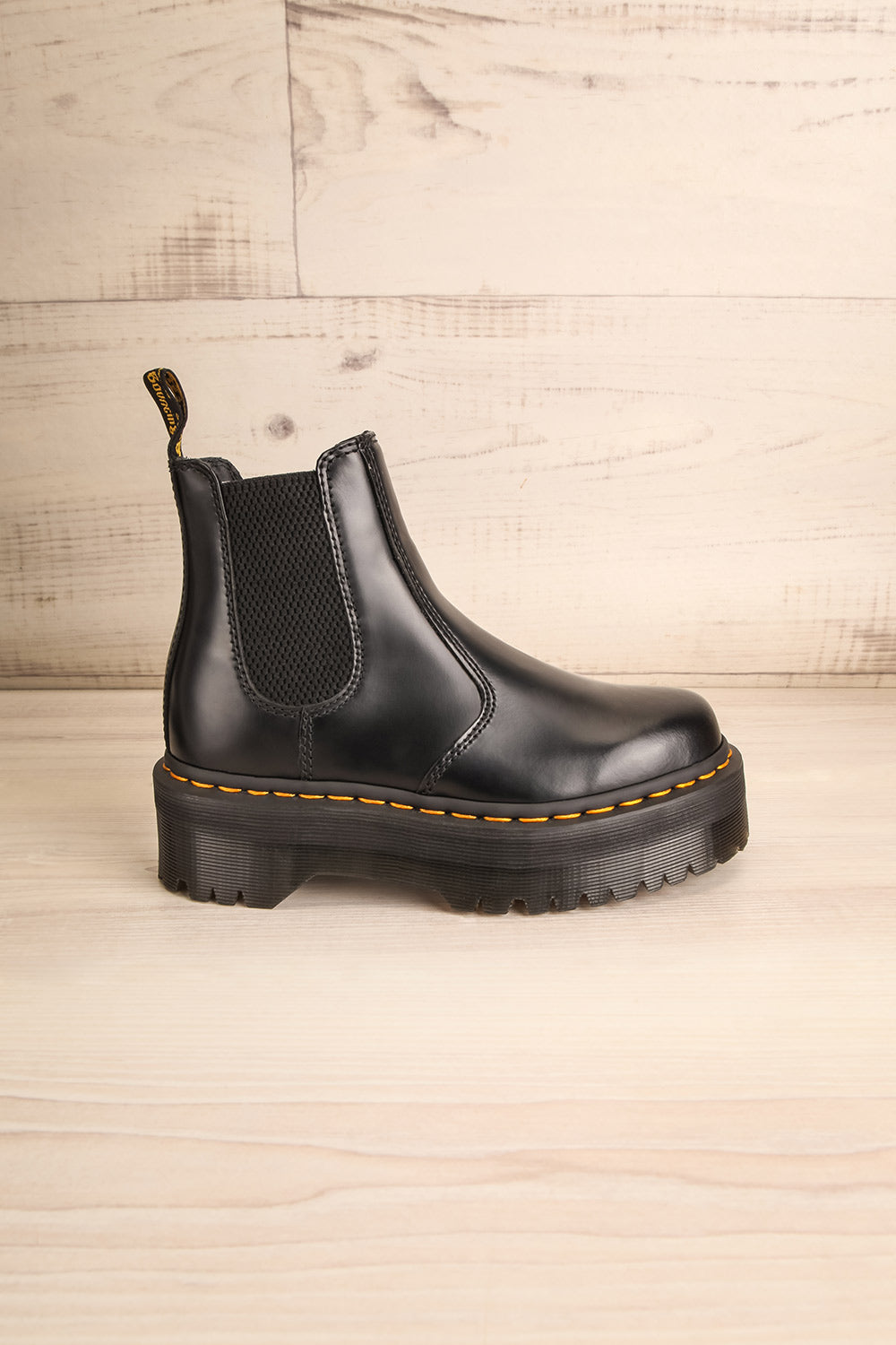 2976 Polished Smooth Platform Chelsea Boots