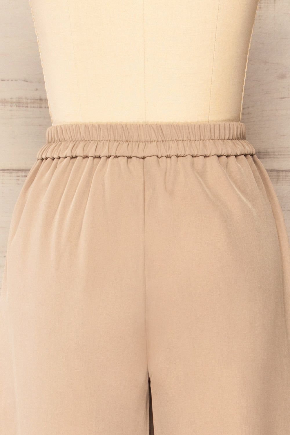 Korcula Beige High Waisted Wide Leg Pants | La petite garçonne back close-up