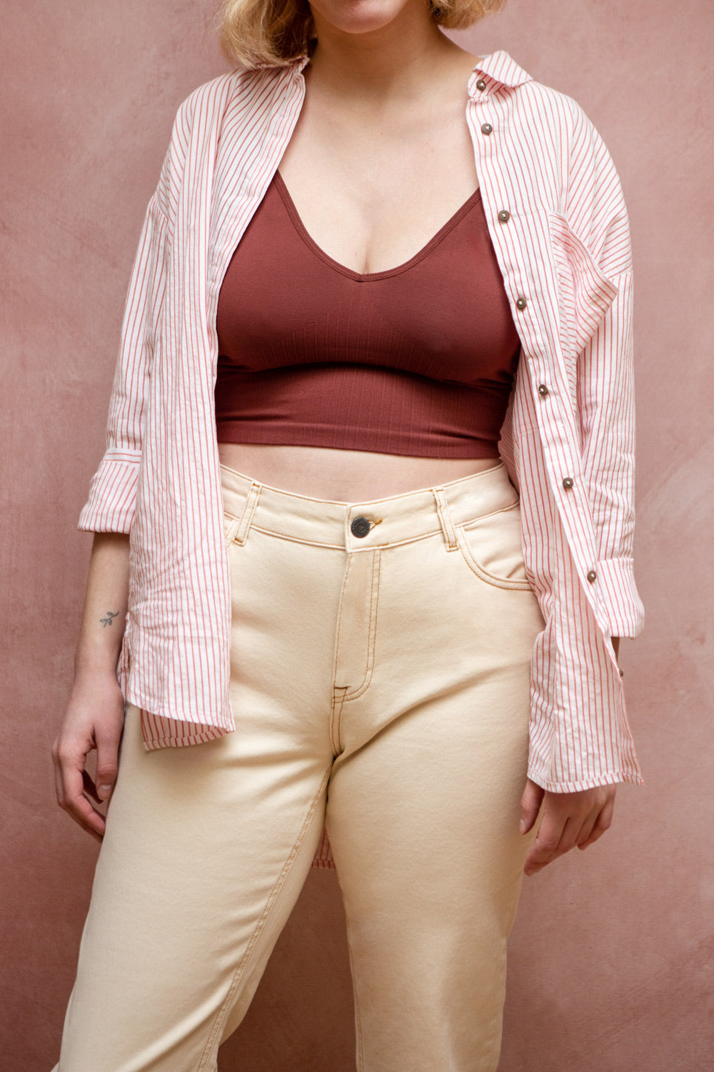 Hagen Mocha Beige V-Neck Cropped Cami | La petite garçonne model