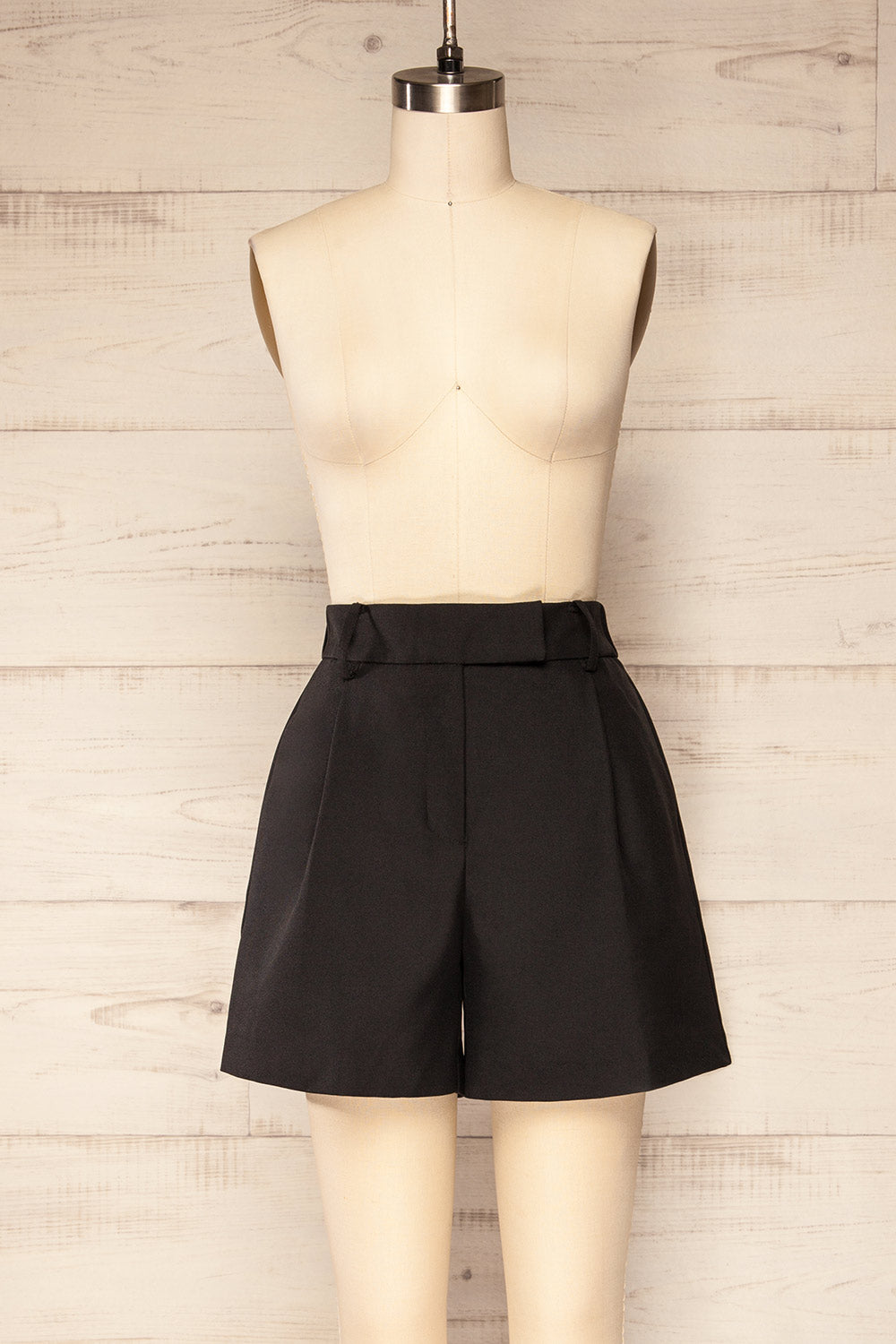 Kunga Black High-Waisted Shorts w/ Pockets | La petite garçonne front view