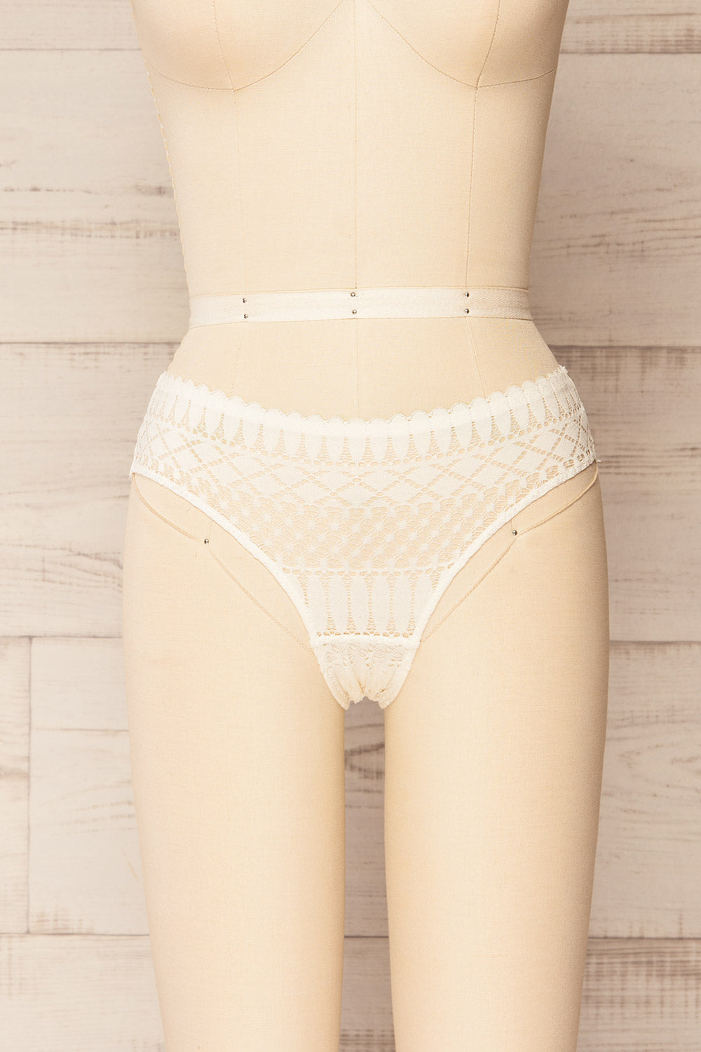 Larvik Ivory Lace Bikini Underwear | La petite garçonne front view