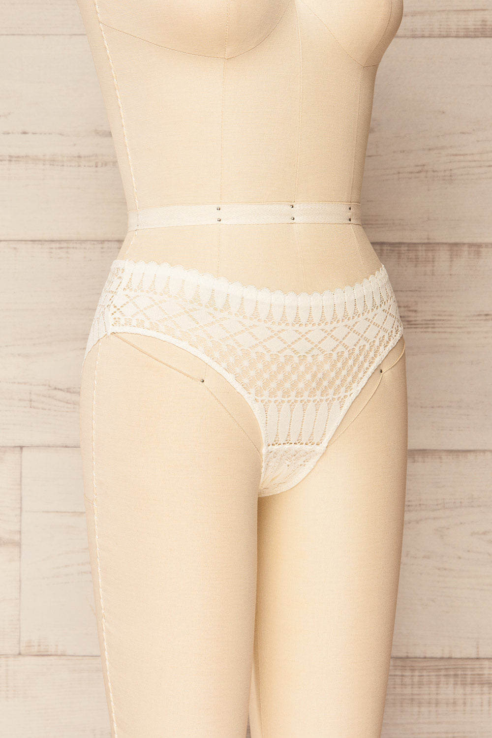 Larvik Ivory Lace Bikini Underwear | La petite garçonne side view 