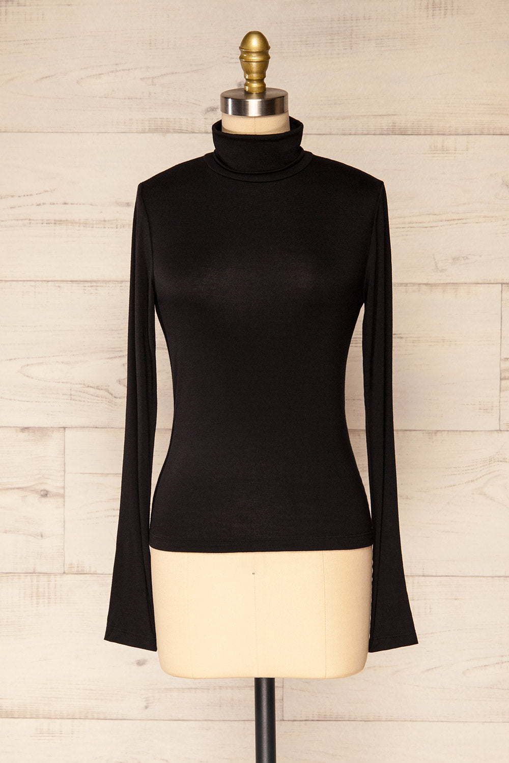 Lassi Black Long Sleeve Turtleneck | La petite garçonne front view
