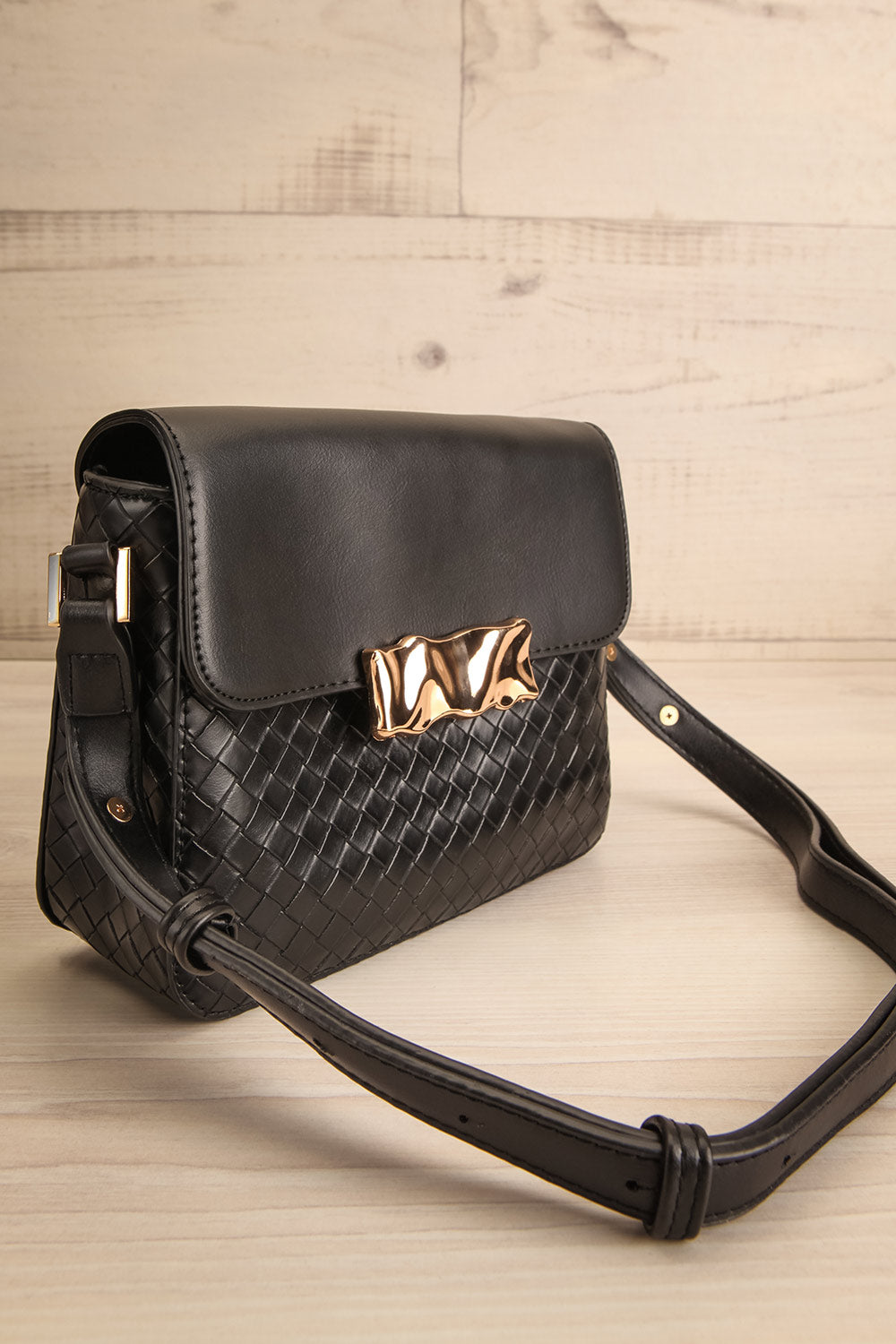 Lawrence Black Woven Texture Handbag | La petite garçonne side view