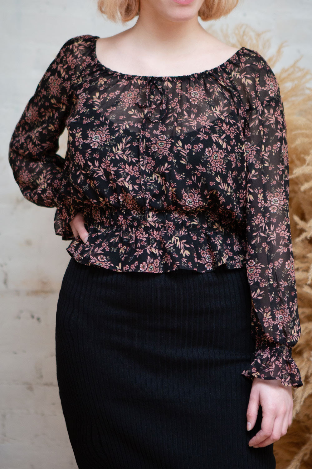 Leonila Black Floral Cropped Blouse | Boutique 1861 model