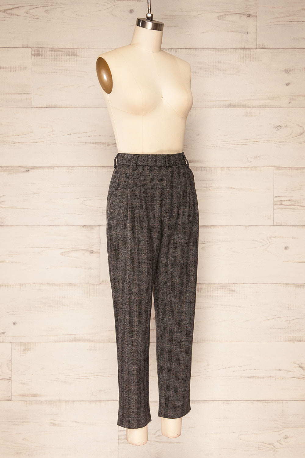 Liandrino High-Waisted Plaid Pants | La petite garçonne side view