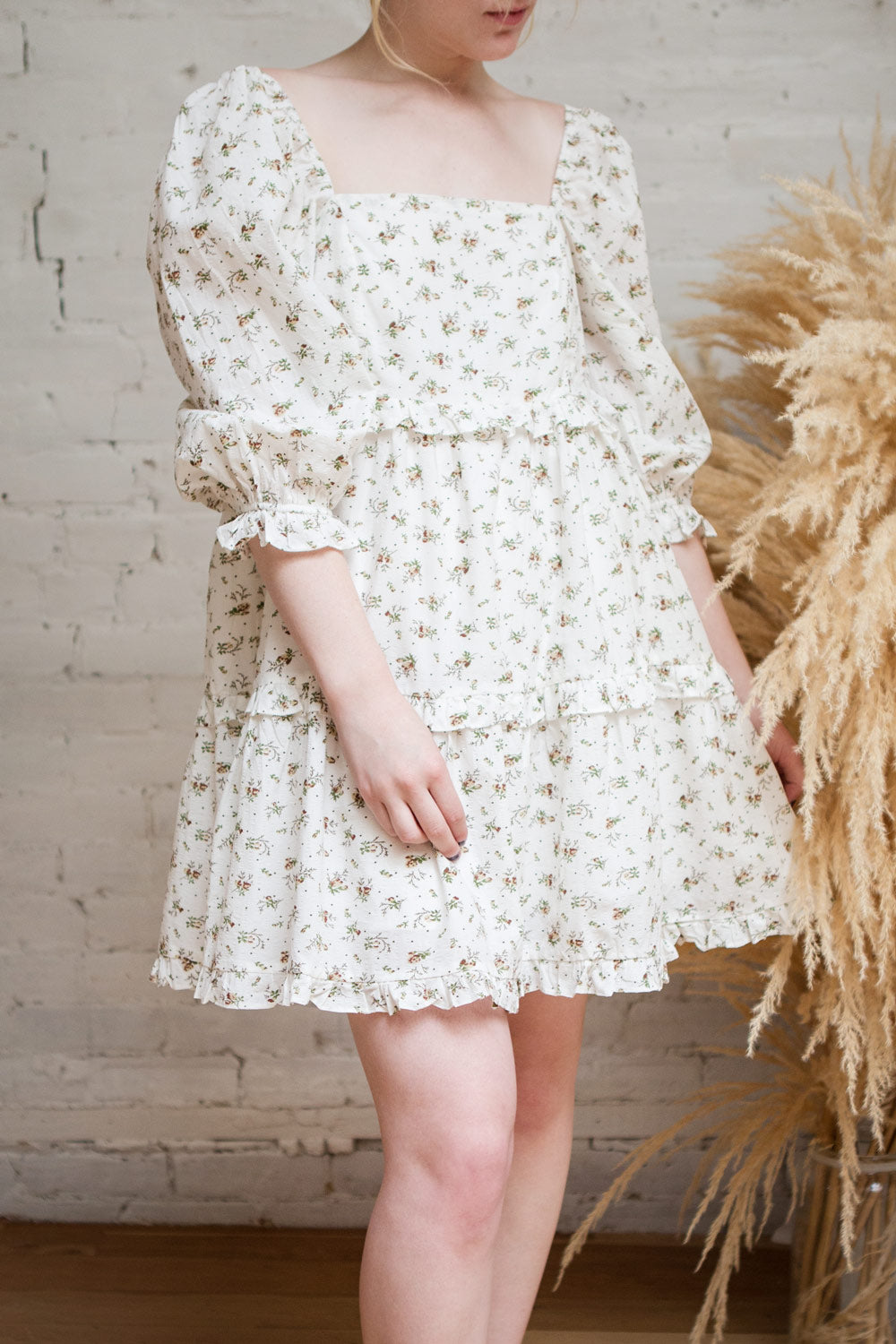 Linea White Floral Short Dress w/ Puffy Sleeves | Boutique 1861 model