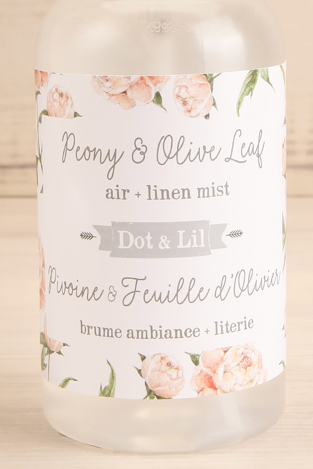 Linen and Air Mist Peony and Olive Leaf | La petite garçonne close-up