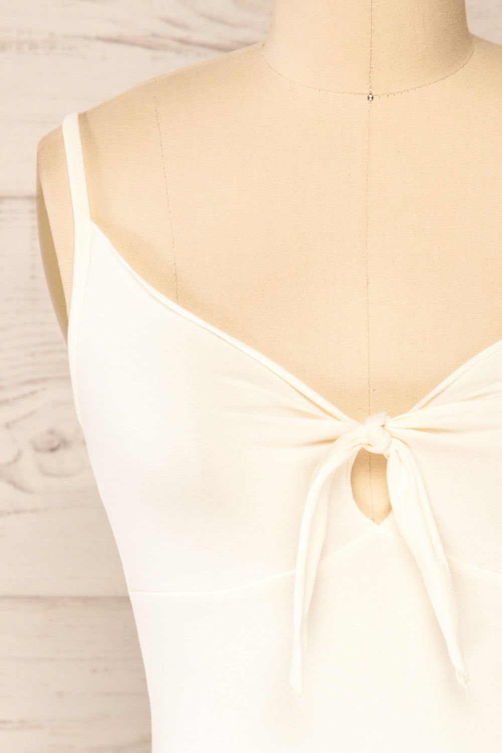 Lipno Cream White Knotted Thin Straps Cami| La petite garçonne front close-up