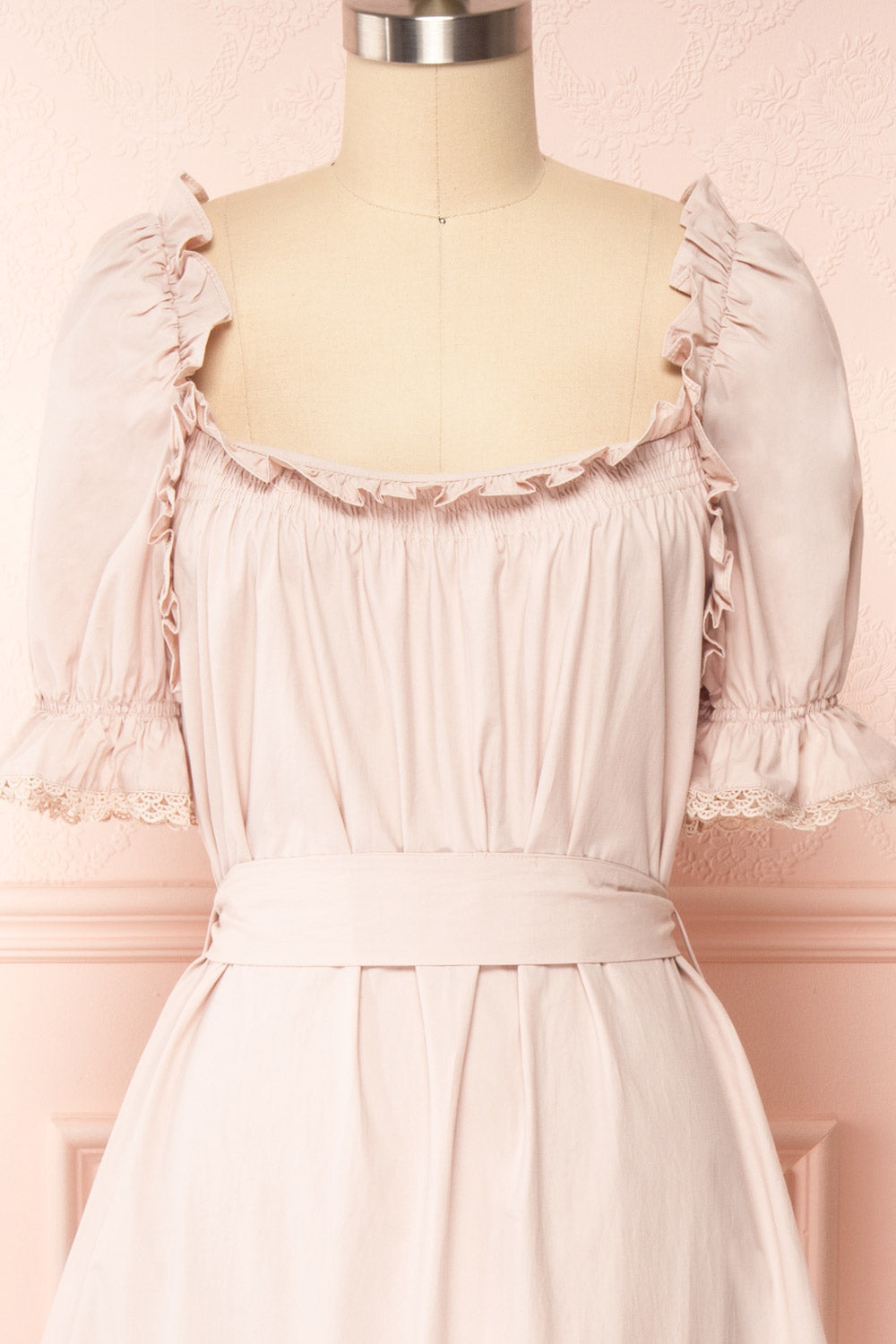 Lorez Dusty Pink Belted Puffy Sleeve Maxi Dress | Boutique 1861 front close up