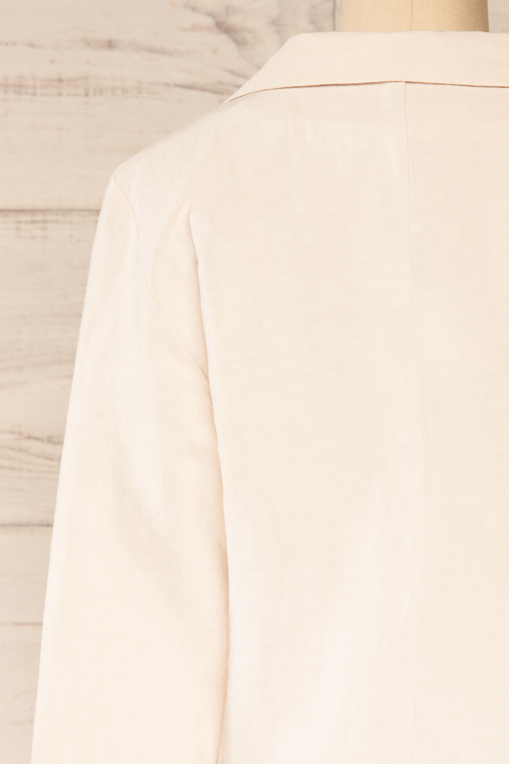 Louisse Beige Faux-Linen Single Button Blazer | La petite garçonne back close-up