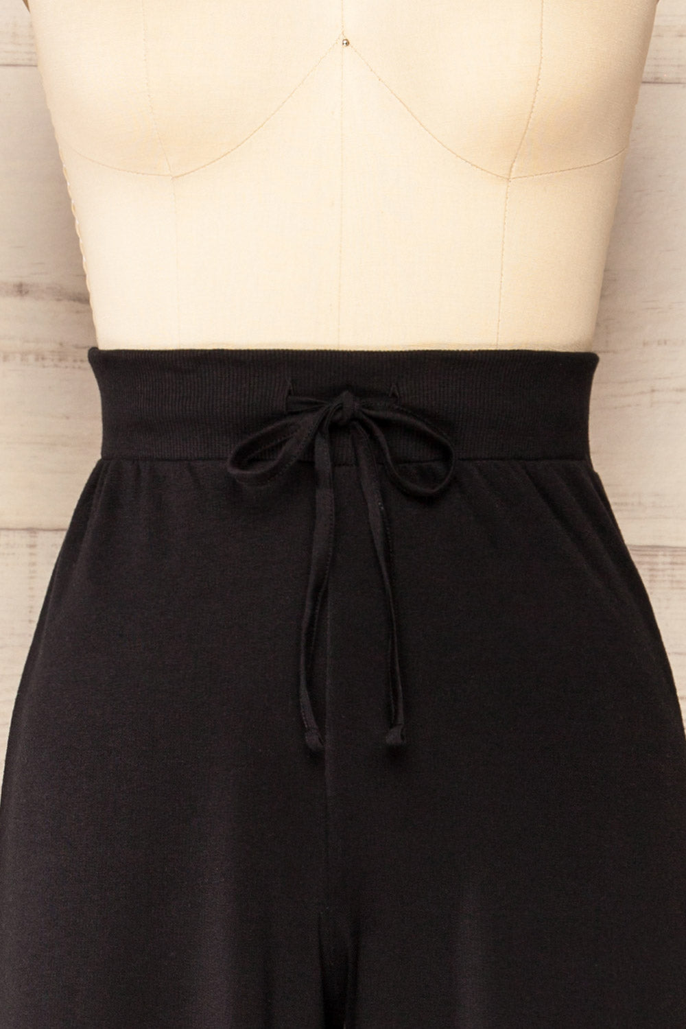 Luban Black Large Cut Joggings With Drawstring | La petite garçonne front close-up