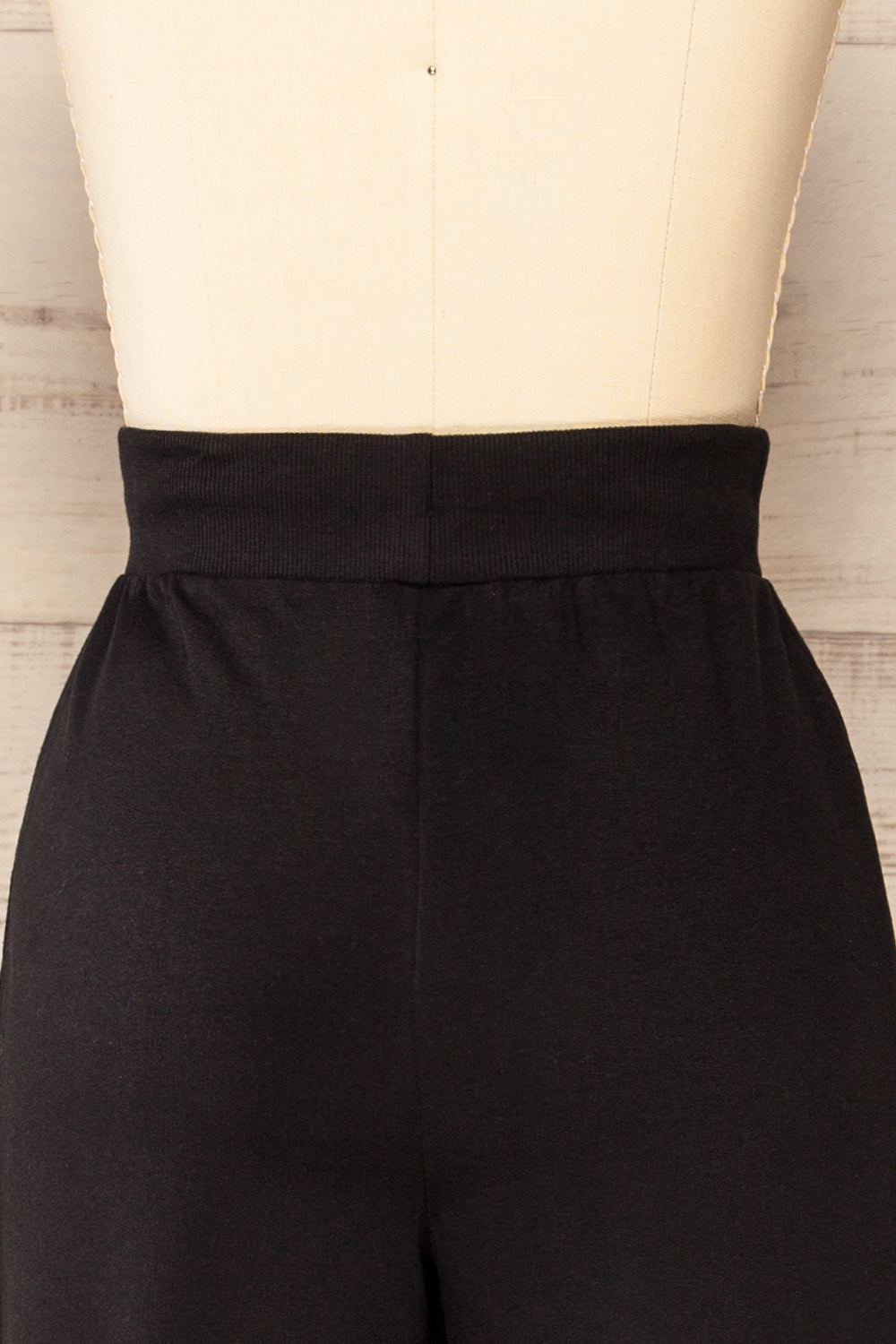 Luban Black Large Cut Joggings With Drawstring | La petite garçonne back close-up