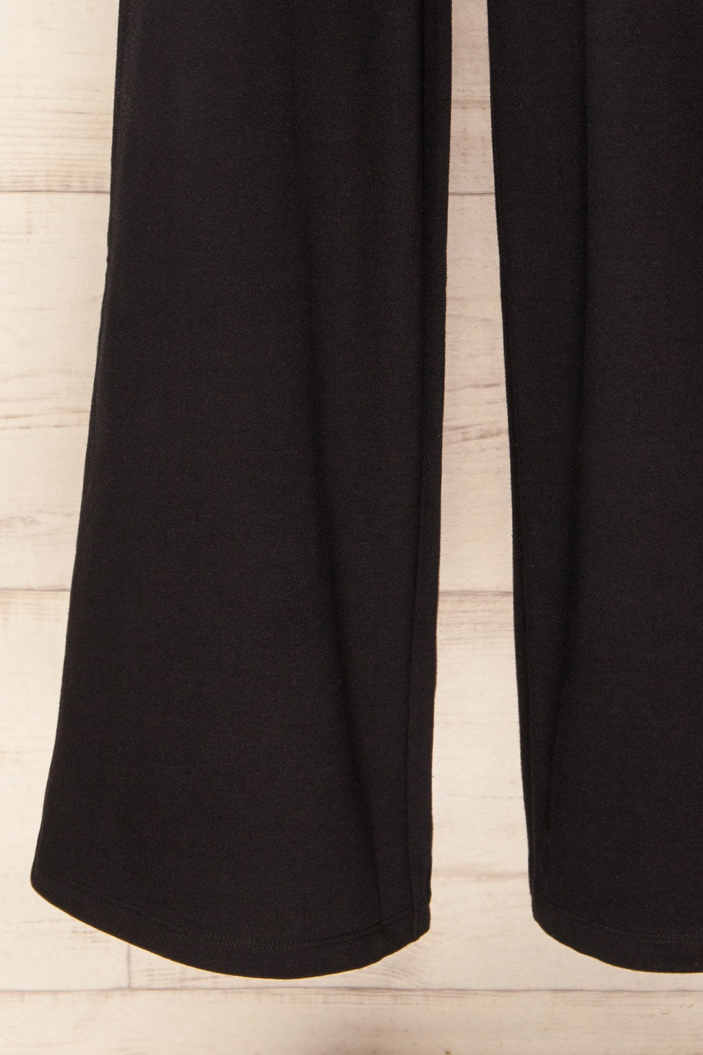 Luban Black Large Cut Joggings With Drawstring | La petite garçonne bottom