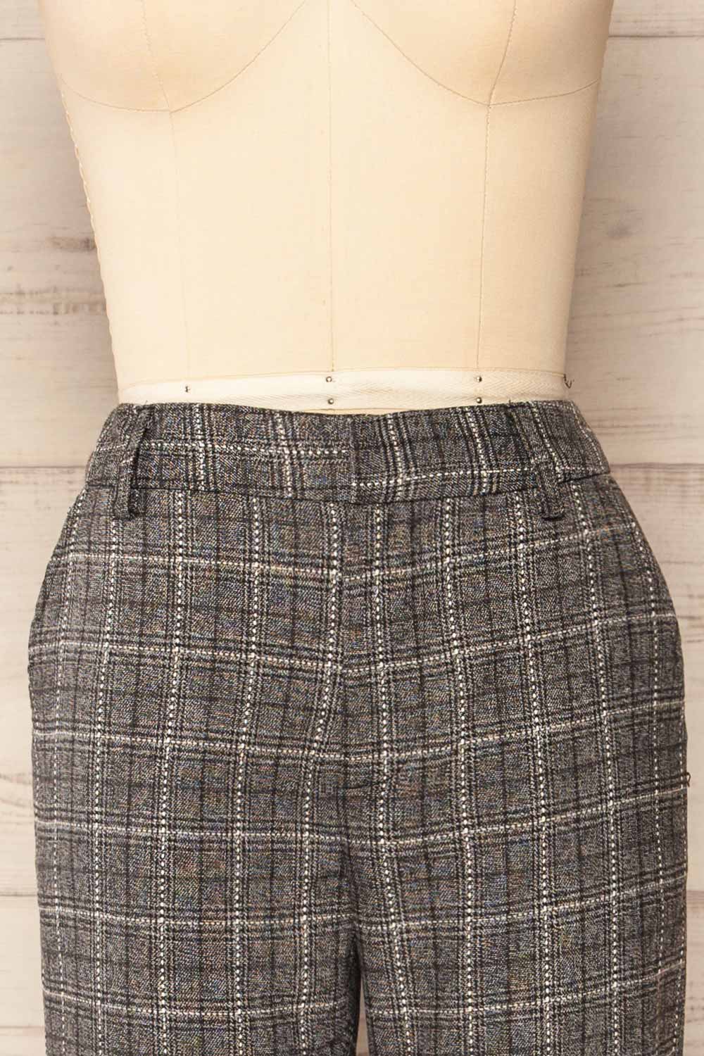 Lubniewice High-Waisted Plaid Pants | La petite garçonne front close-up