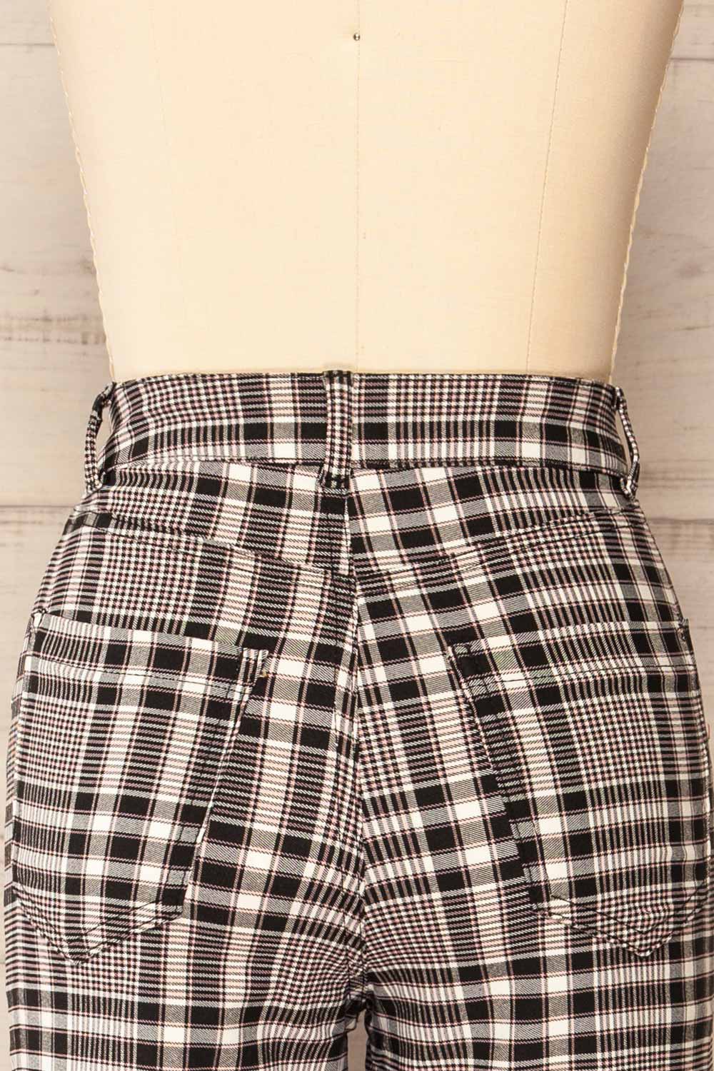Lugo Fitted Plaid Straight Leg Pants | La petite garçonne back close-up