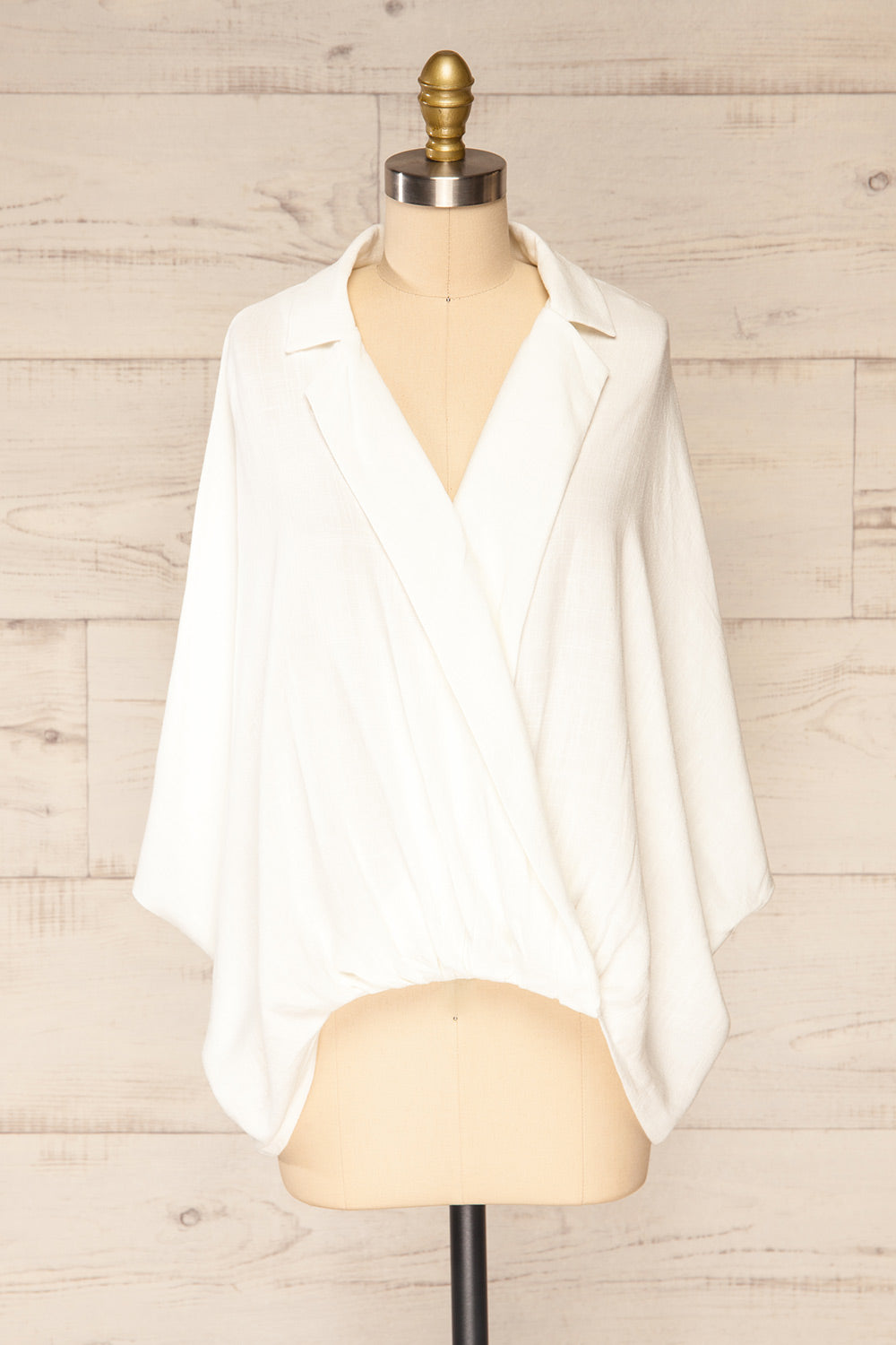 Lytrap White Oversized V-Neck Blouse | La petite garçonne front view