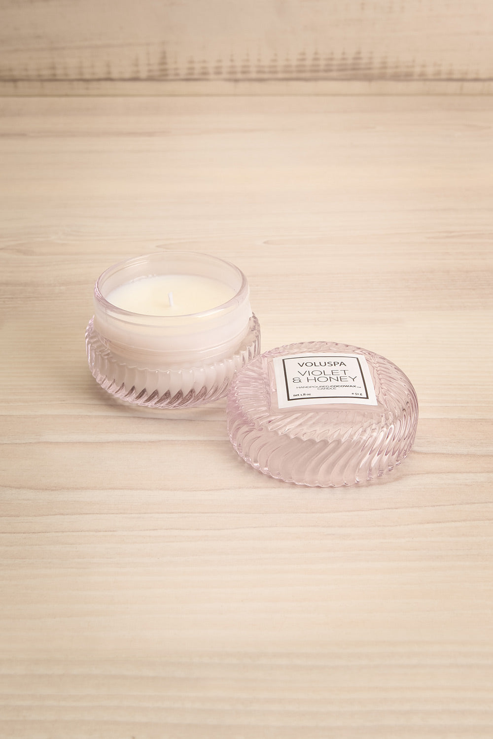 Macaron Candle Violet Honey | La Petite Garçonne Chpt. 2 1