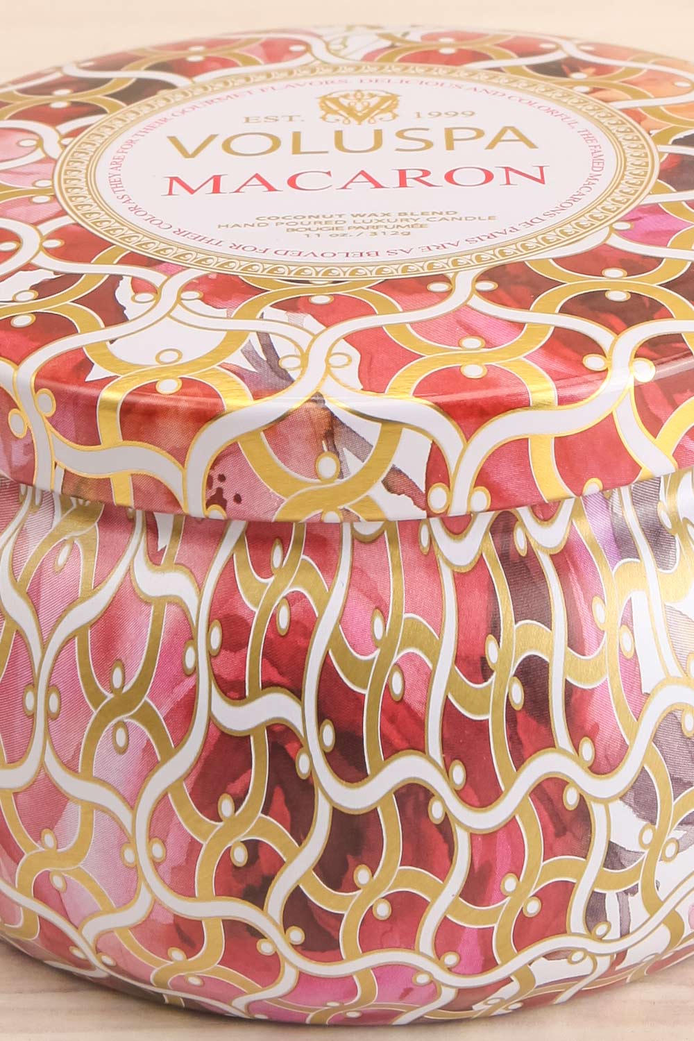 Maison Tin Candle Macaron | La petite garçonne close-up