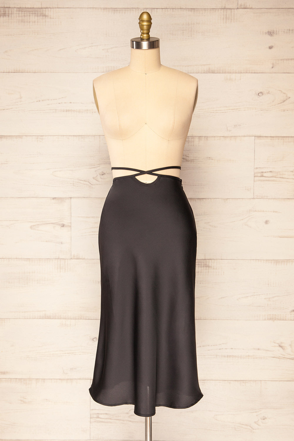 Maddie Black Satin Midi Skirt | La petite garçonne front view