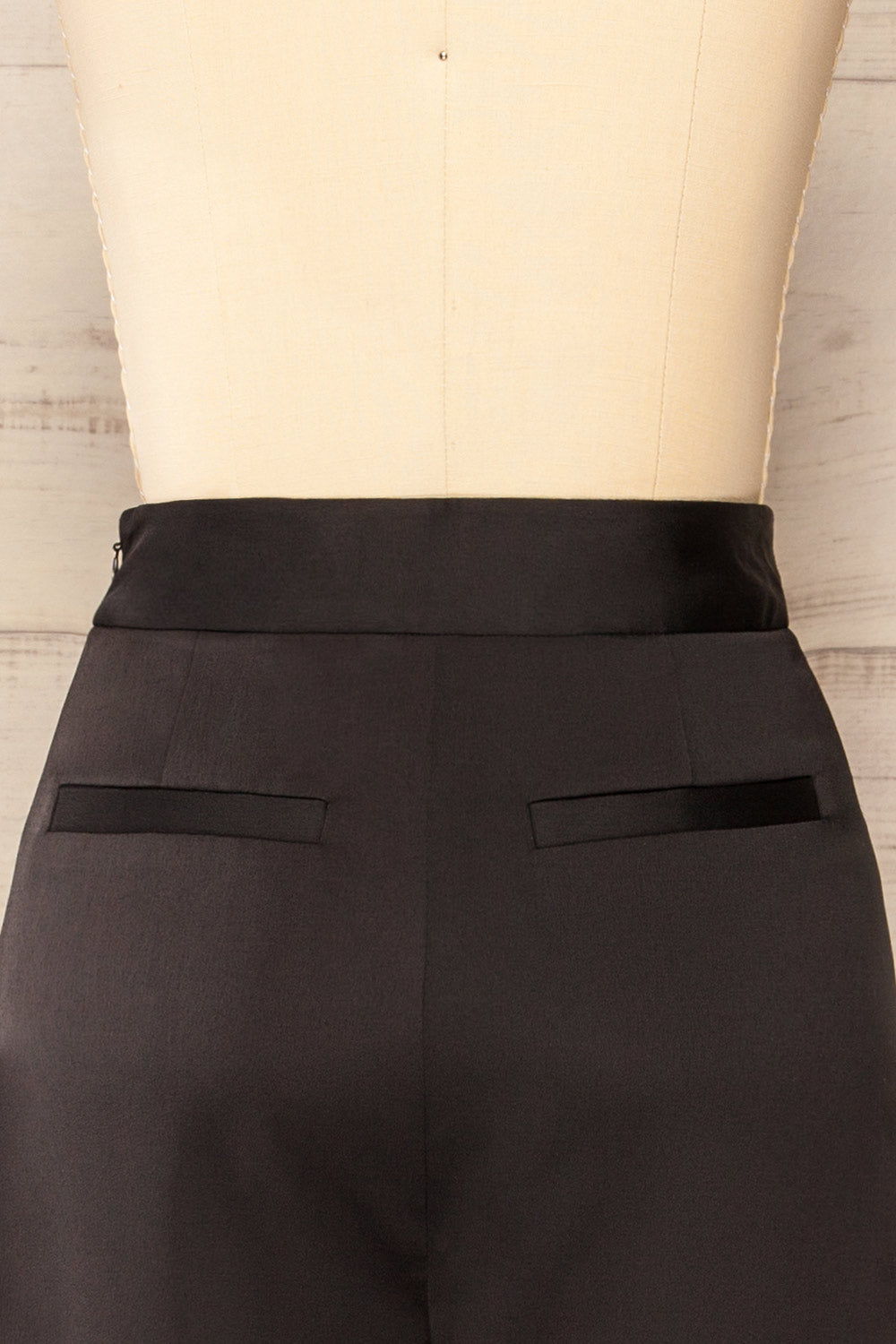 Majadahonda Pantalon Taille Haute à Jambe Large | La petite garçonne back close-up