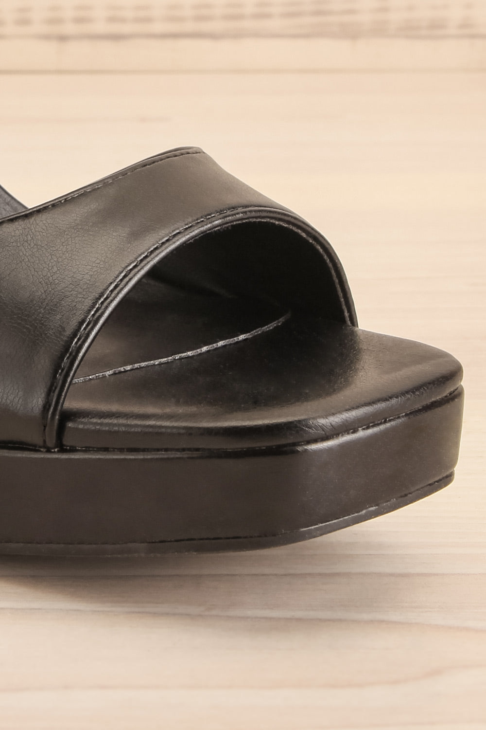 Mariguana Black Platform Heeled Sandals | La petite garçonne front close-up