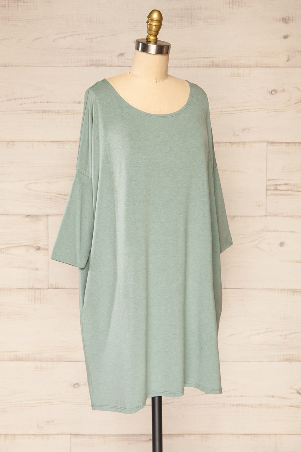 Marthine Sage Oversized Tunic Top w/ Pockets | La petite garçonne side view