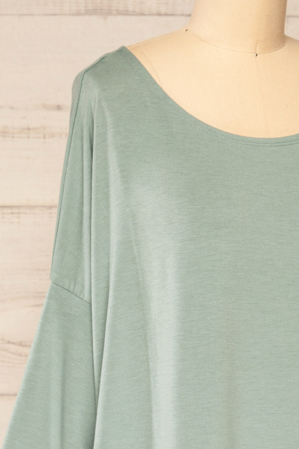 Marthine Sage Oversized Tunic Top w/ Pockets | La petite garçonne side close-up