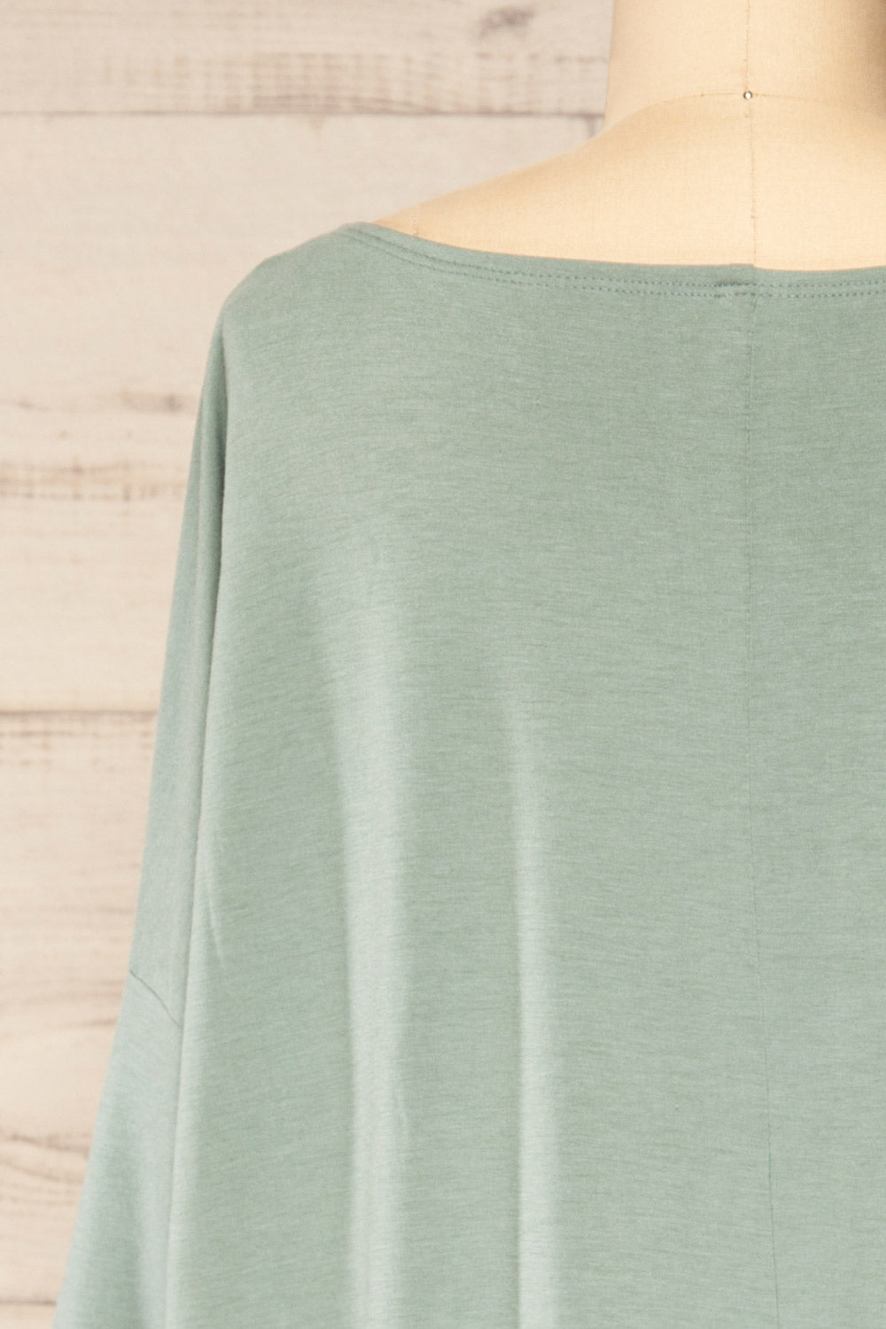 Marthine Sage Oversized Tunic Top w/ Pockets | La petite garçonne back close-up