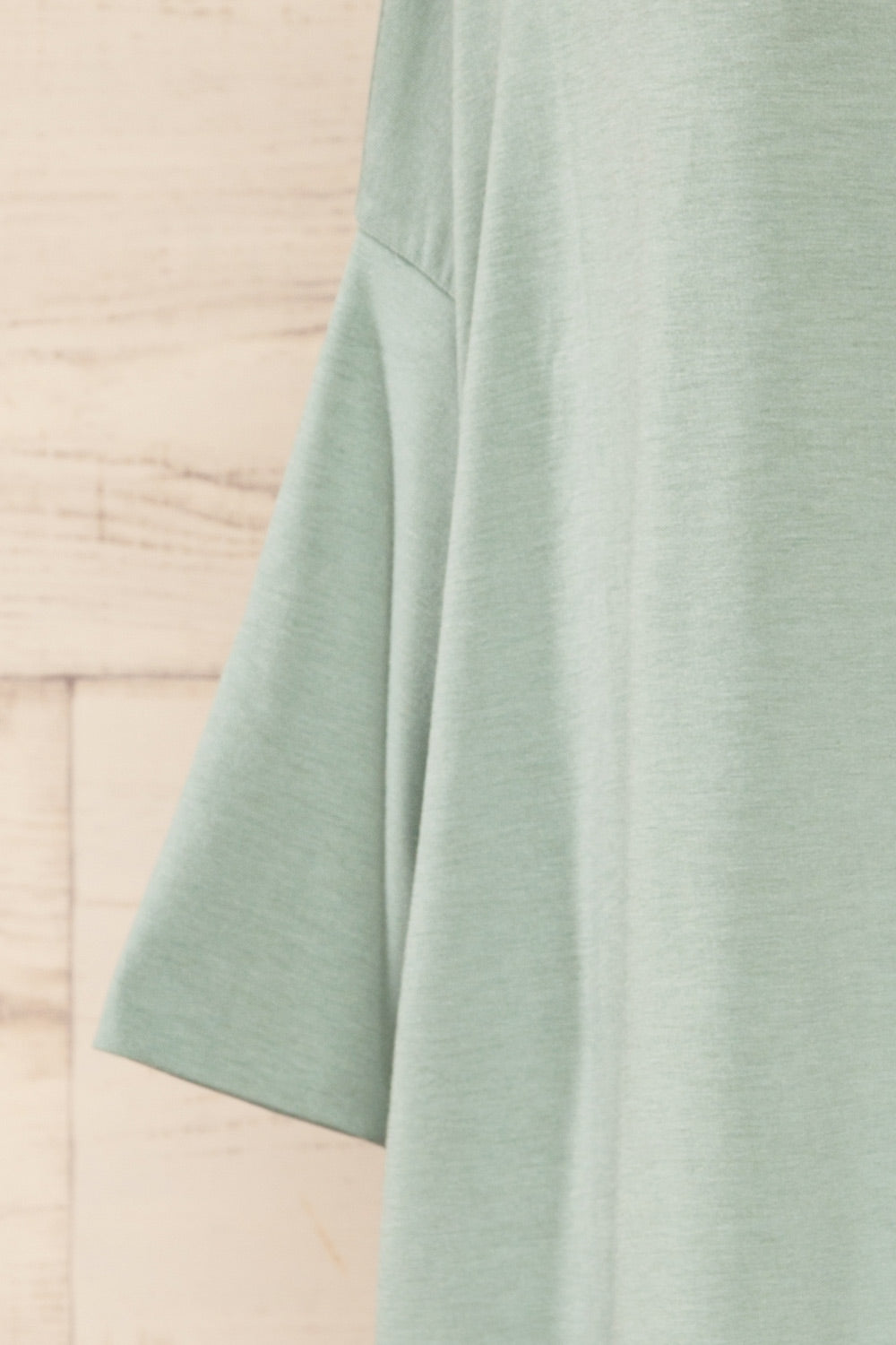 Marthine Sage Oversized Tunic Top w/ Pockets | La petite garçonne sleeve