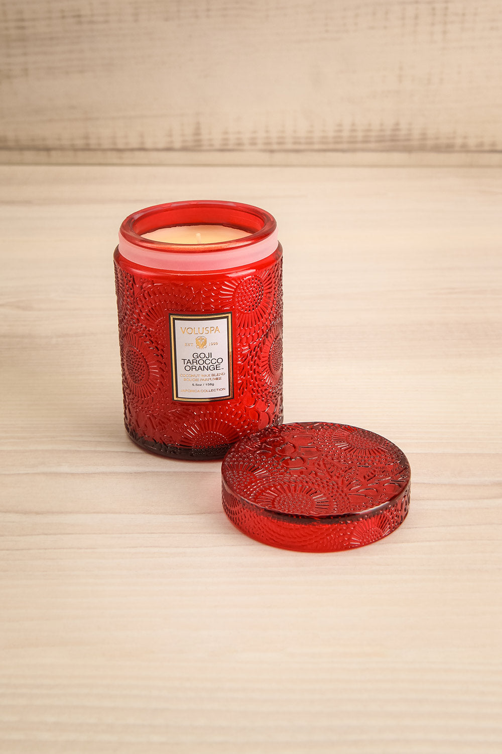 Medium Jar Candle Goji Tarocco Orange | Voluspa | La petite garçonne open