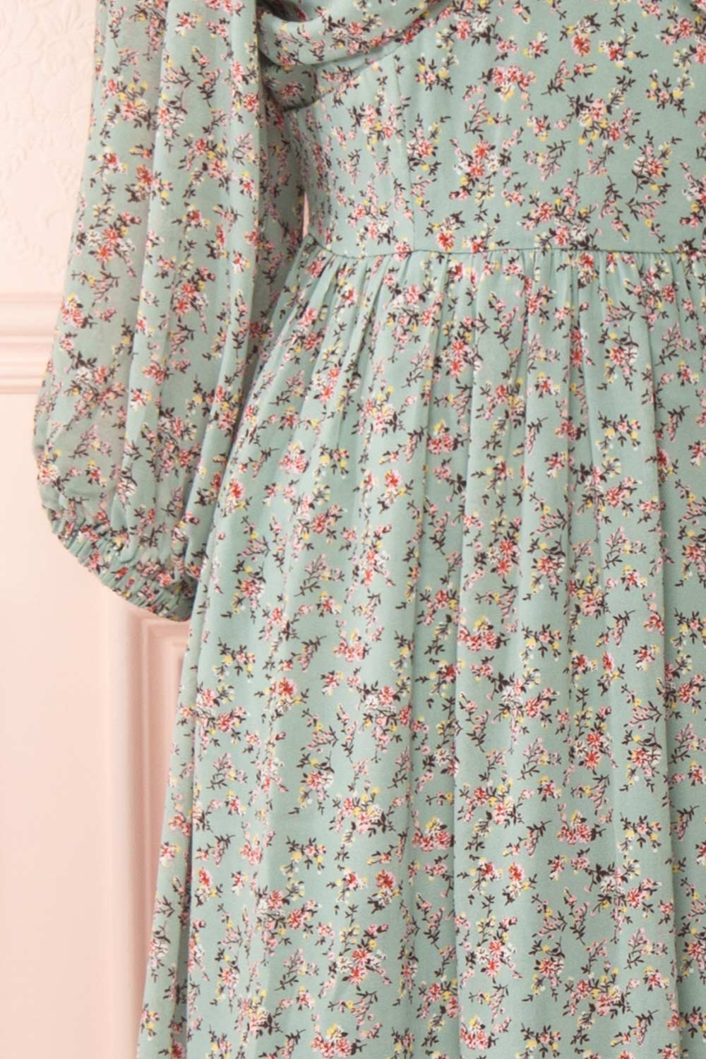 Meliora Green-Blue Floral Layered Dress | La petite garçonne sleeve