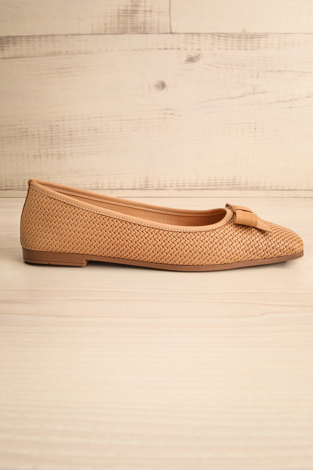 Kelowna Beige Woven Leather Ballerina Flats | La petite garçonne side view