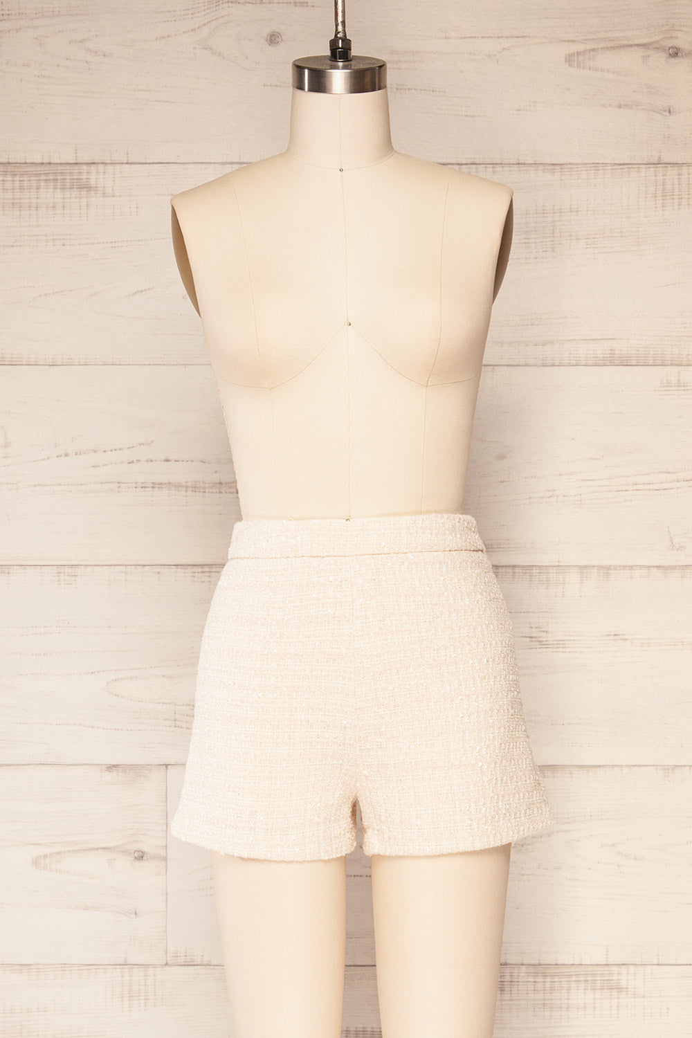 Melvin High-Waisted Cream Shorts | La petite garçonne front view