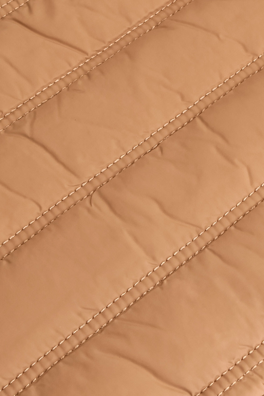 Metta Taupe Pochette pour Ordinateur Portable Matelassée close-up