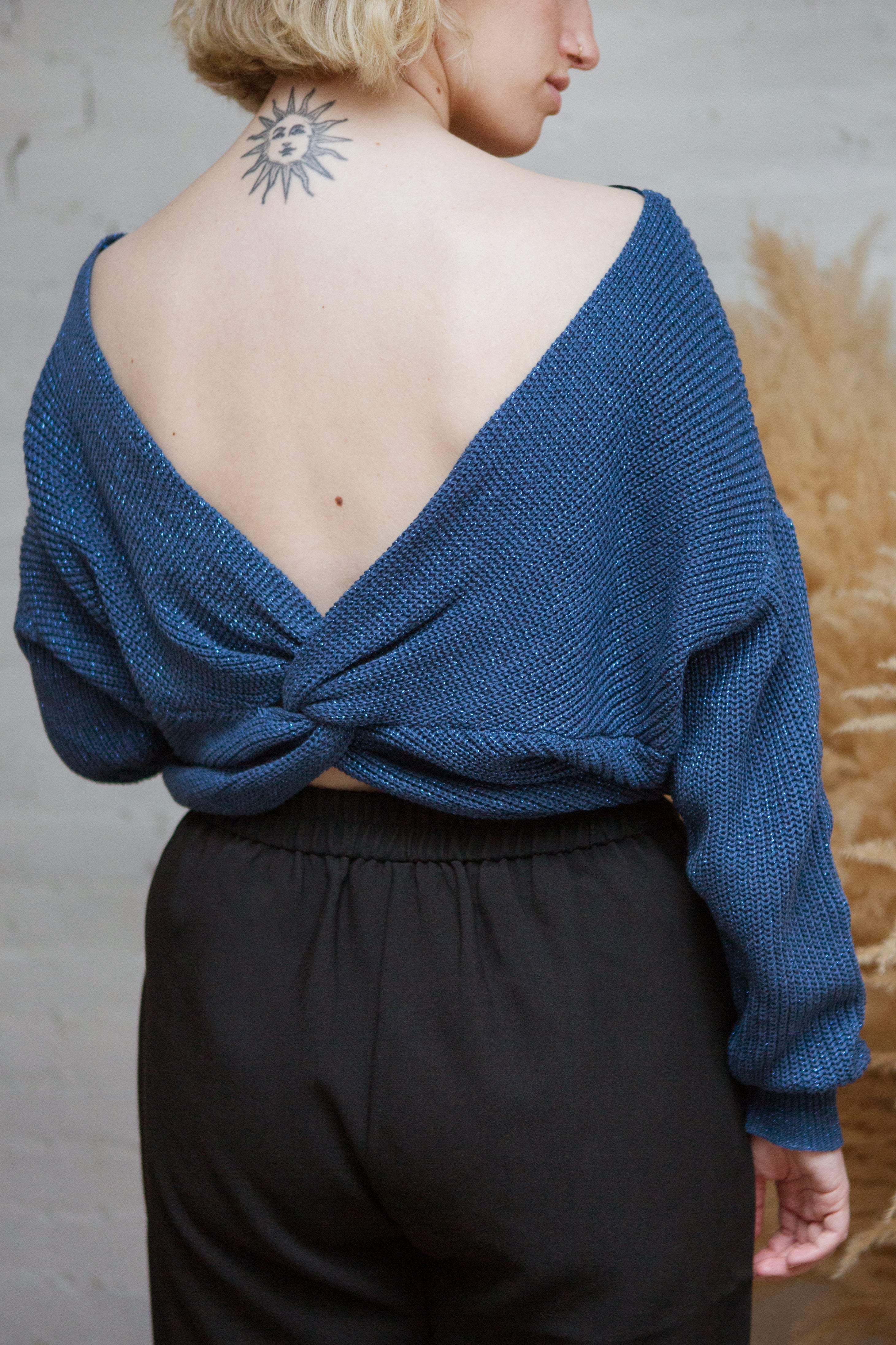 Miechow Tan Knotted Back Knit Sweater | La petite garçonne model