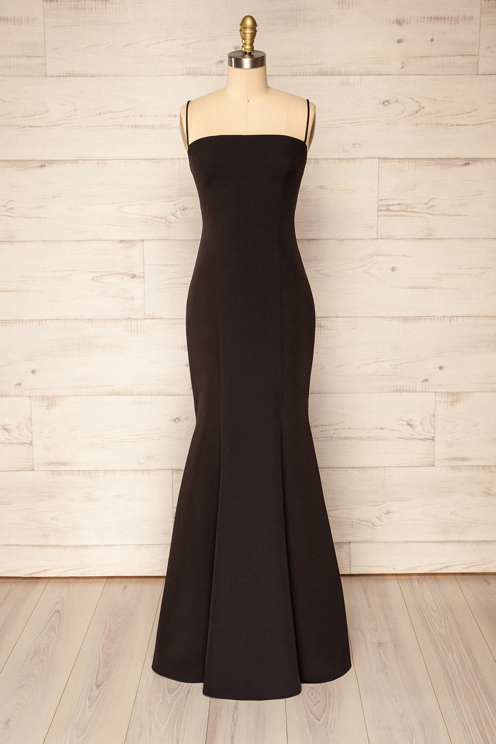 Milena Black Mermaid Gown with Slit | La Petite Garçonne front view