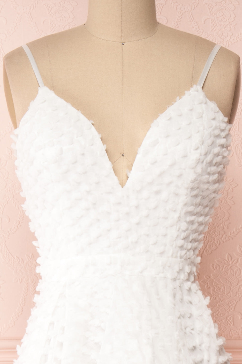 Minjee Ivory Maxi Dress | Robe Longue | Boudoir 1861 front close-up