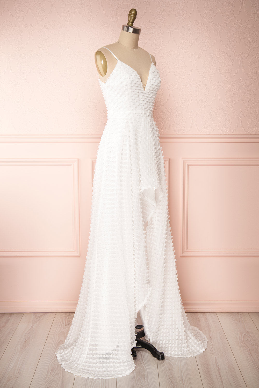 Minjee Ivory Maxi Dress | Robe Longue | Boudoir 1861 side view