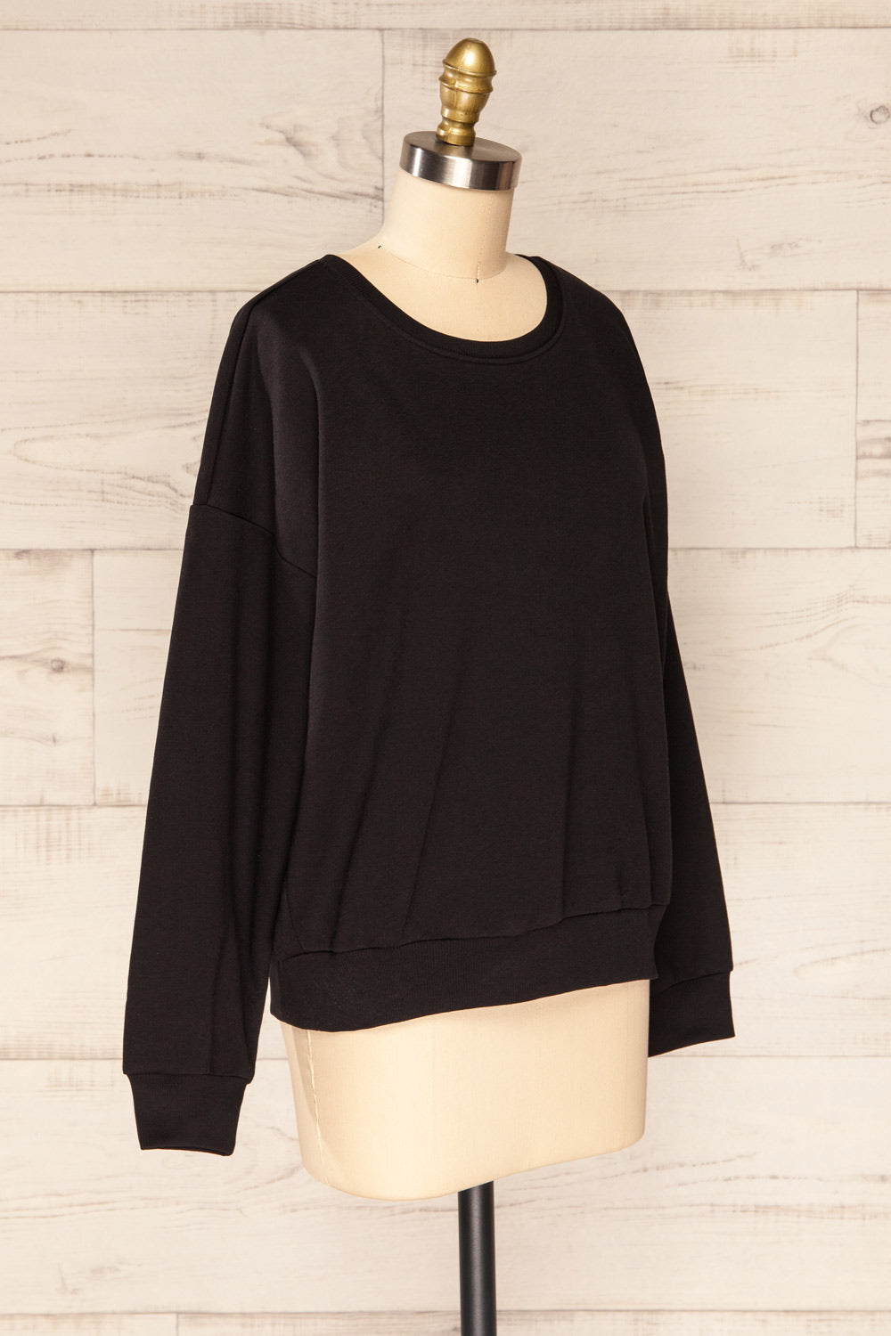 Monki Black Oversized Crew Sweatshirt | La petite garçonne side view