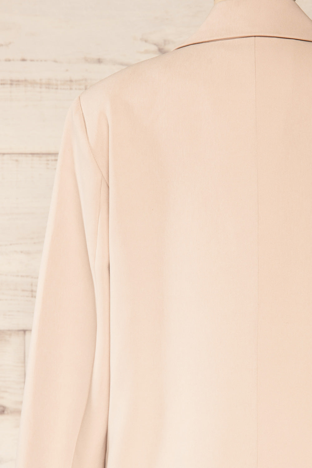 Muryn Sand Oversized Blazer | La petite garçonne back close-up