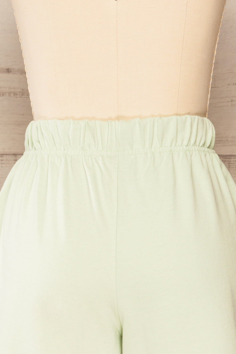 Naas Mint Jogger Short With Pockets | La petite garçonne back close-up
