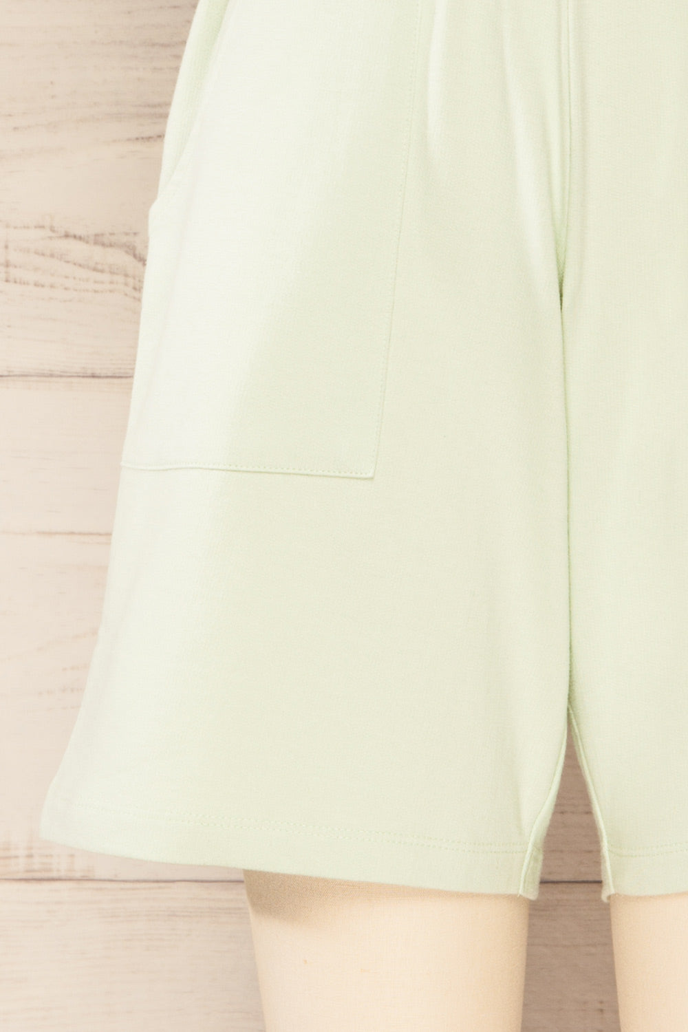 Naas Mint Jogger Short With Pockets | La petite garçonne bottom