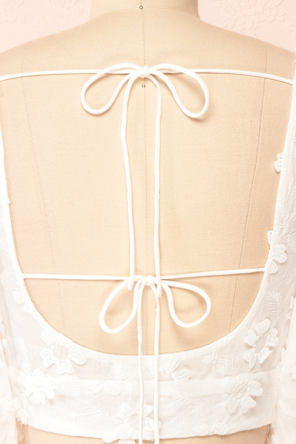 Neske Cropped Top w/ Floral Embroidery | Boutique 1861 back details