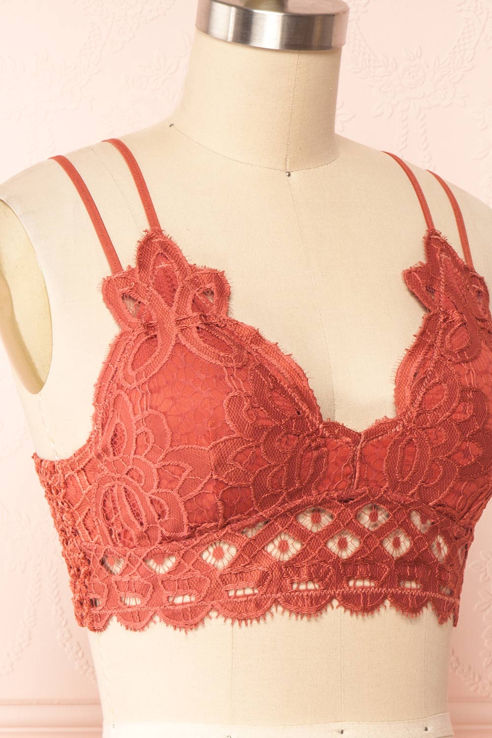 Niken Rust Lace Bralette | Boutique 1861 side close up