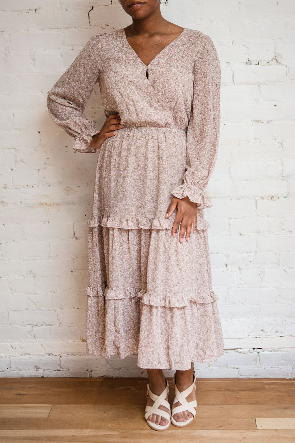 Ninnette Dusty Mauve Long Sleeve Floral Maxi Dress | Boutique 1861 model