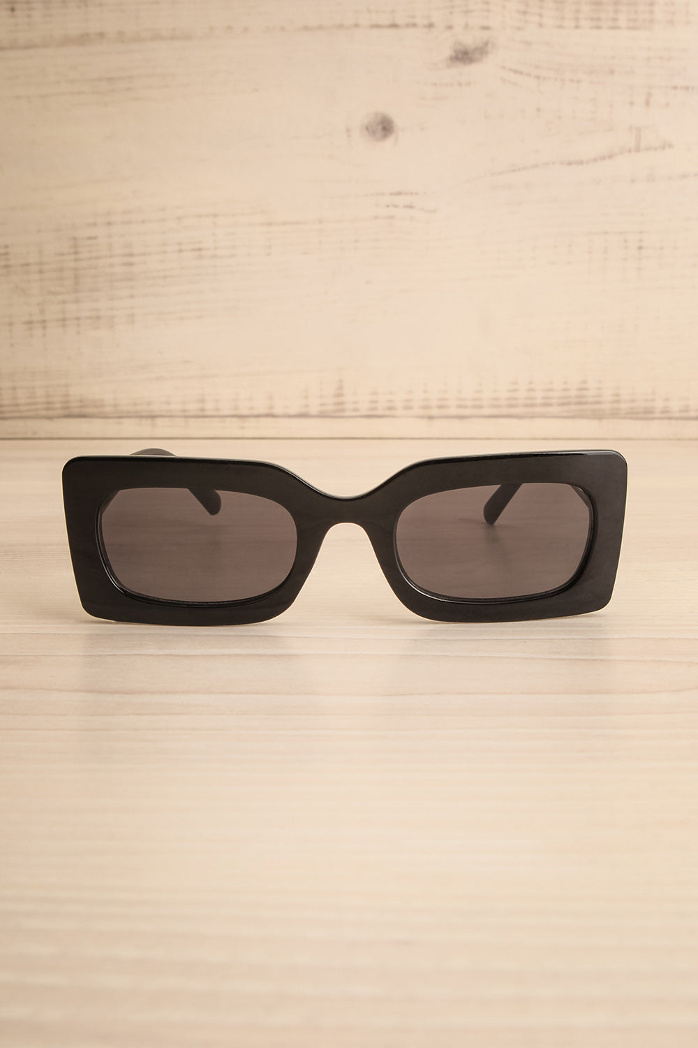 NUMBA NOIR/BLACK front view