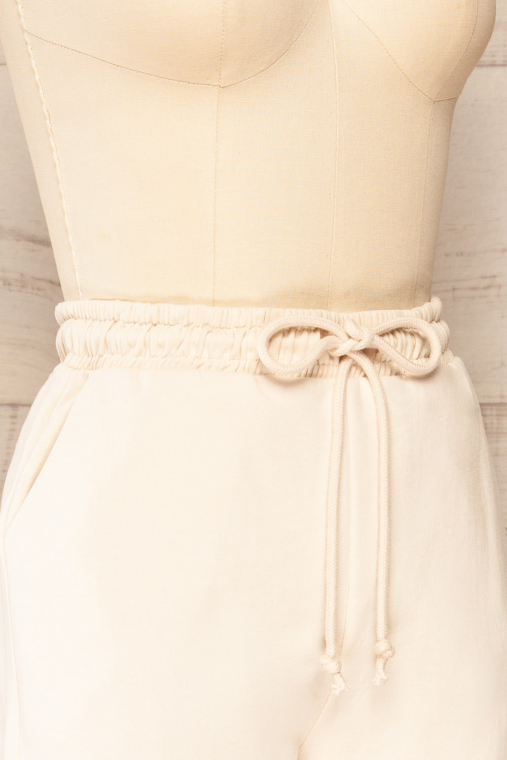 Numich Beige Sweat Jogger Pants w/ Elastic Waist | La petite garçonne side close-up