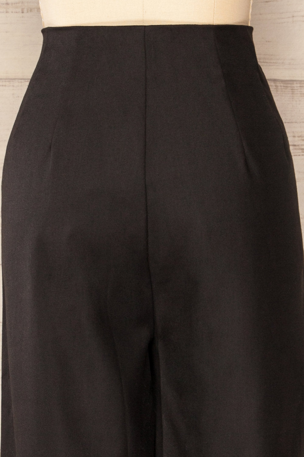 Oberhausen Black High-Waisted Pants w/ Belt | La petite garçonne back close-up